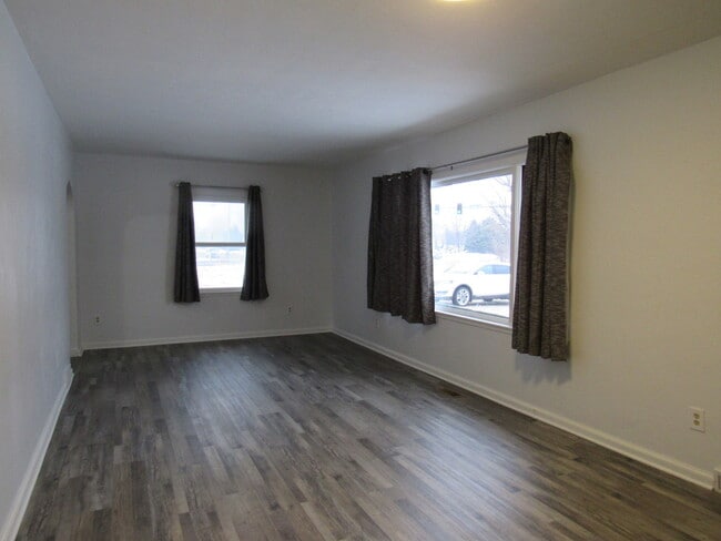 Photo - 730 Lincoln Rd