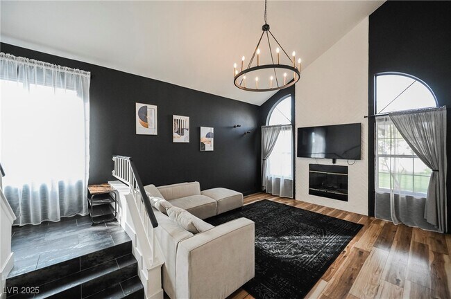 Photo - 1640 Crystal Shadows Cir