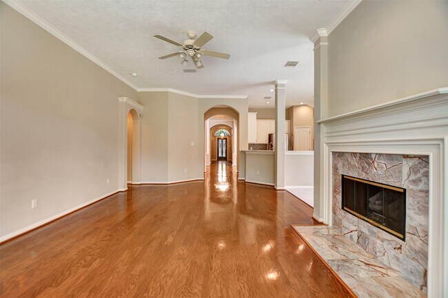 Photo - 1110 Parkhaven Ln