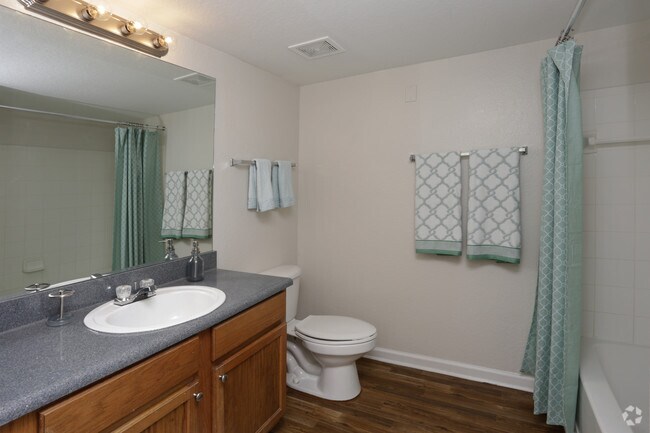 Madelyn Oaks Apartments