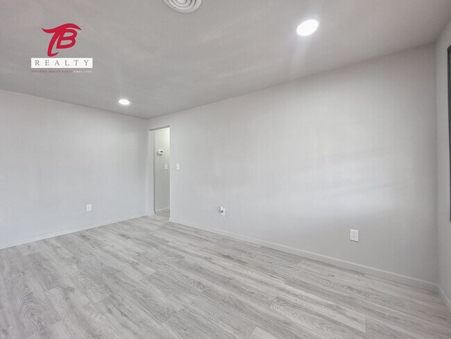 Photo - Charming and Newly Renovated 4-Bedroom Hom...