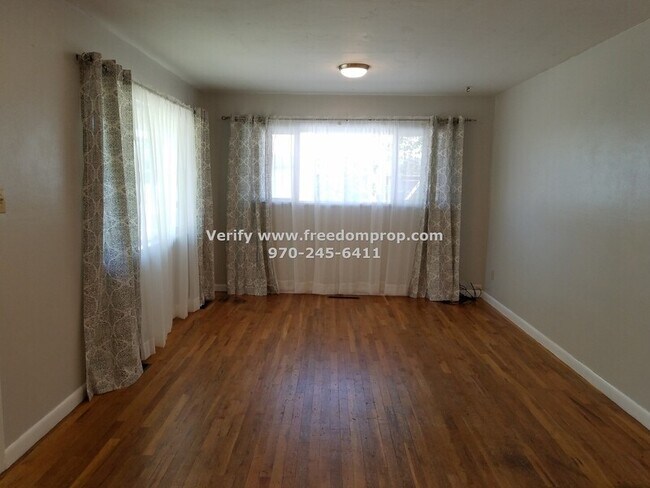 Photo - 825 Belford Ave