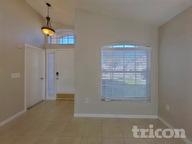 Photo - 2412 Cedarfield Ln