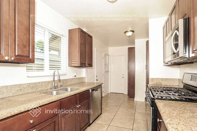 Photo - 16308 Stare St