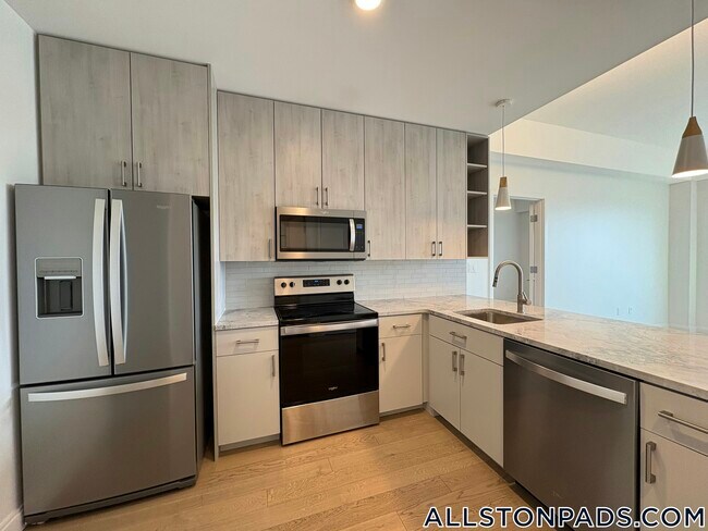 Photo - 55 Brighton Ave Unidad 503