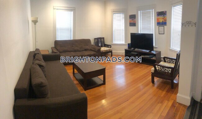 Photo - 27 Brackett St Apartment Unit 1