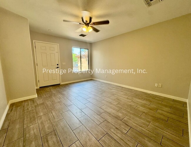 Photo - 3/2 Cozy Home In Green Valley, Waiting For You!