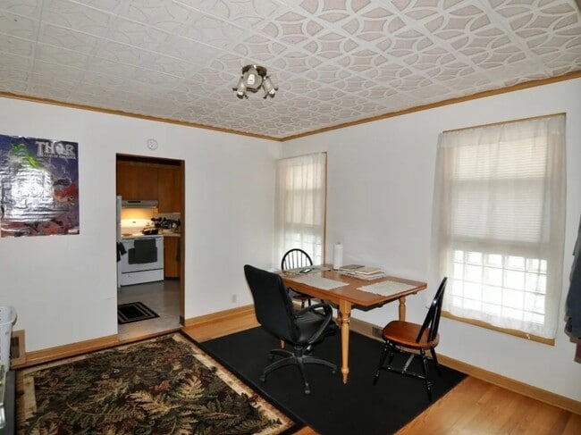 Photo - 109 Beethoven St Unit 2
