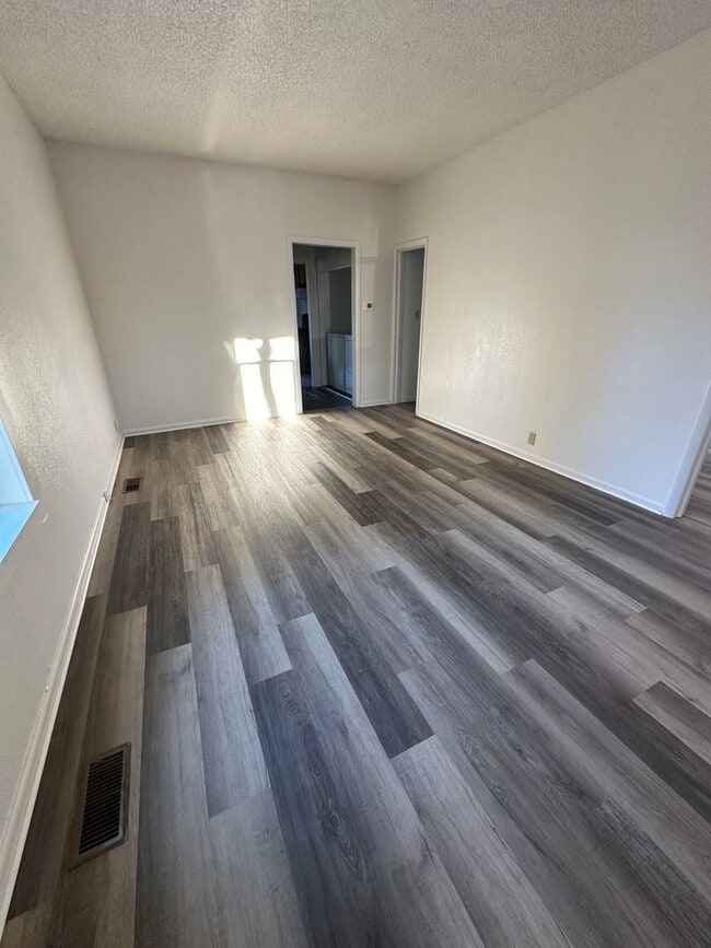 Photo - 3 Bed / 1 Bath House