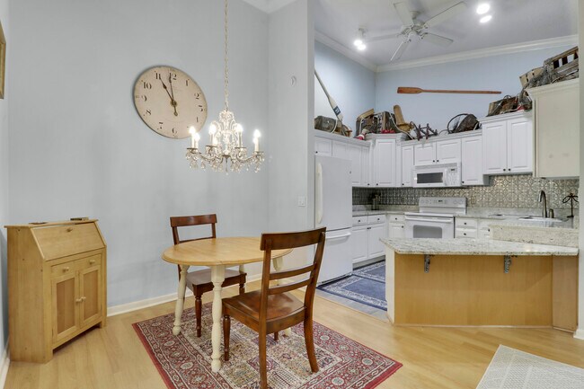 Photo - 6520 Chasewood Dr Unit H