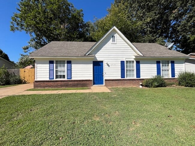 Building Photo - Renovated 3 Bedroom 2 Bath Home for Rent!!...