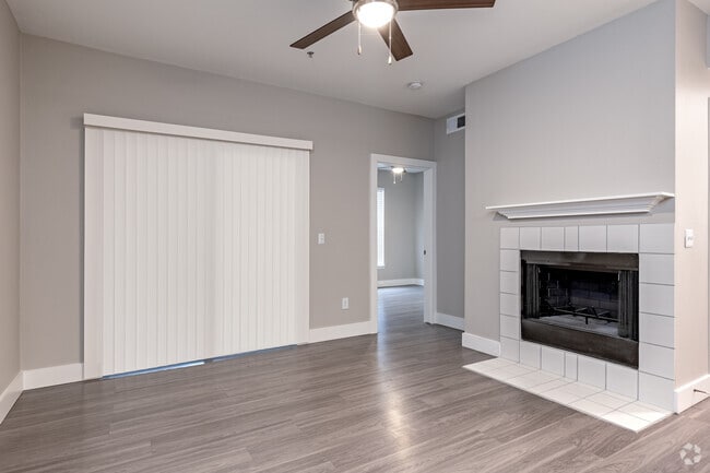 1HAB, 1BA - 661SF (A1) - Sala de estar - Lakes At Lewisville