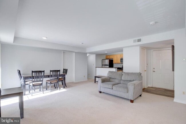 Photo - 12154 Penderview Terrace Unit 1231