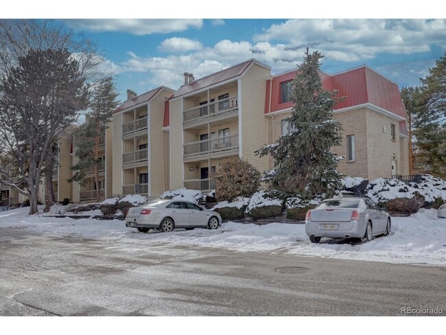 Building Photo - 14802 E Kentucky Dr Unit 14802