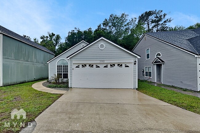 Building Photo - 580 Staffordshire Dr
