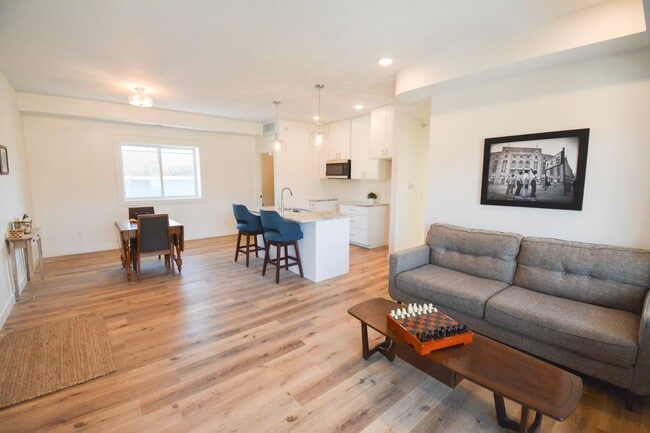 Photo - 1204 2nd Ave NW Unidad #4