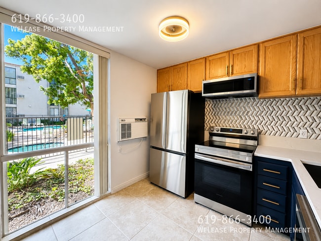 Photo - 6930 Hyde Park Dr