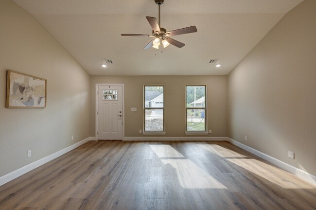 Photo - 1242 Sheila Ann Dr