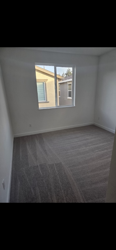 Building Photo - 1844 Chandler Dr Rental
