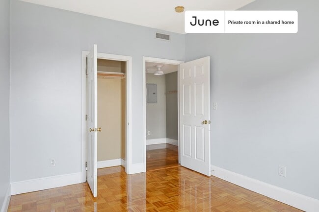 Photo - Room in Shared 4 bed/2 bath home Unit D