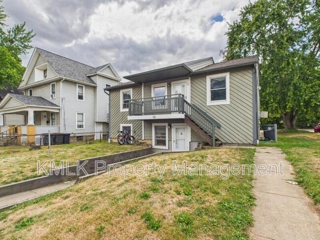 Photo - 456 Allyn St