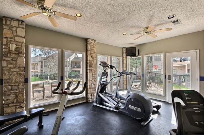 Gimnasio - Blair at Bitters