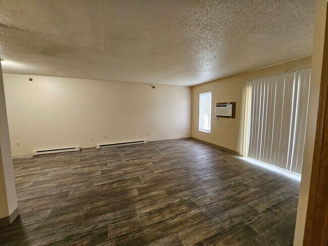 Photo - 1201 E Bell Avenue