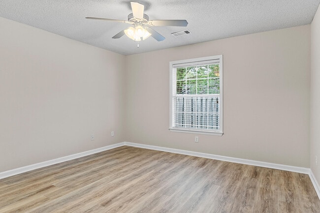 Photo - 2023 Summer Valley Way