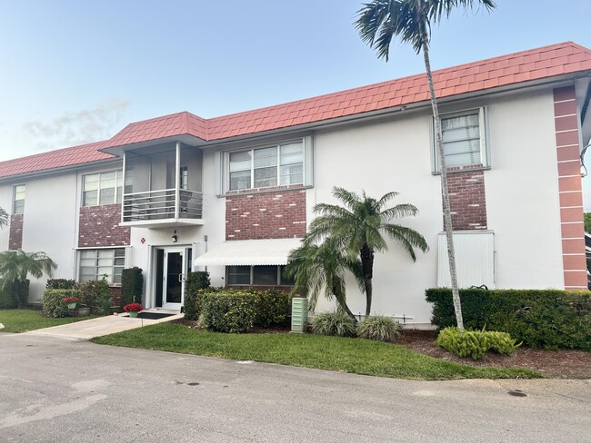 Photo - 3550 NW 8th Ave Unit 404