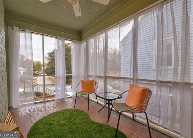 Photo - 1074 Jefferson Ave