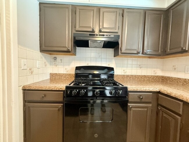 Photo - 5606 89th Ave