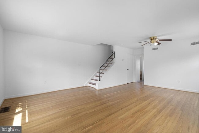 Photo - 6212 Carters Ln