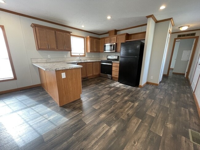 Photo - 38031 Leverette Ave