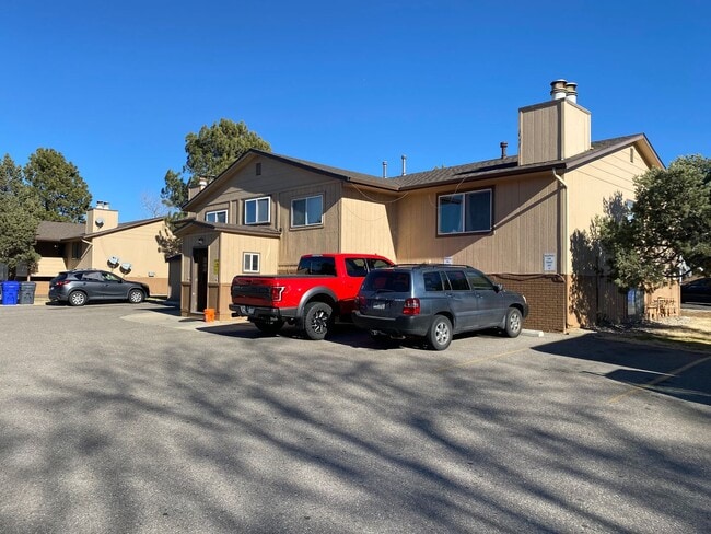 Photo - 127 W 45th St Unit B