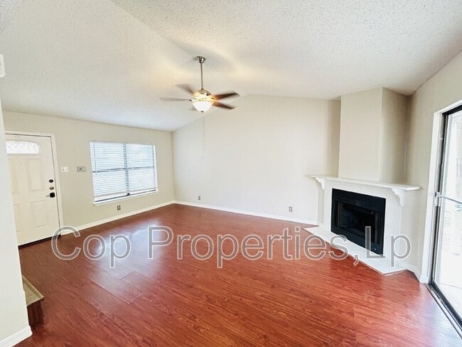 Photo - 6135 Valley Bay Dr