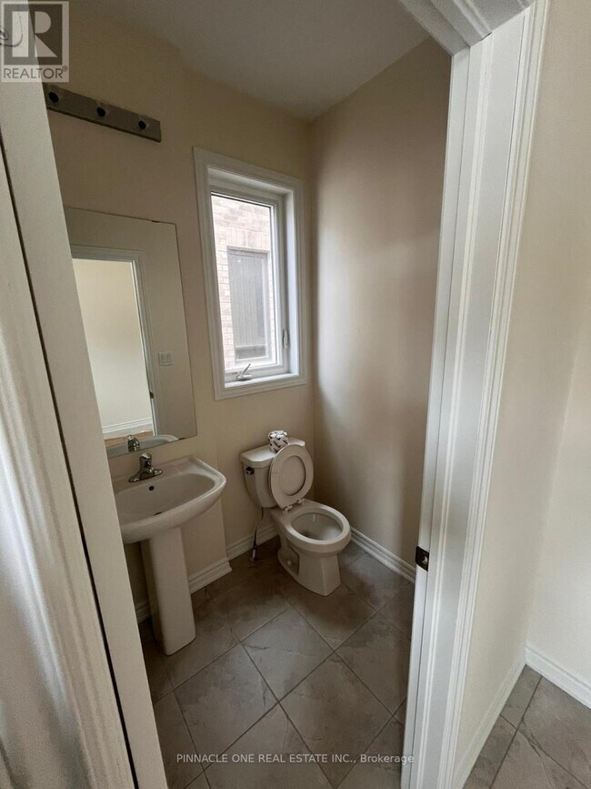 Photo - 2107 Hallandale St
