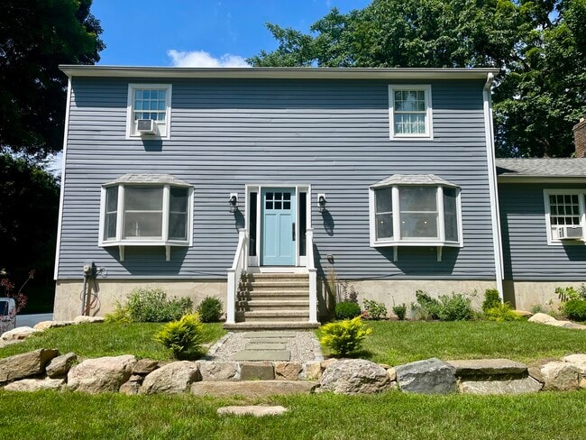 Building Photo - 15 Old Witch Ct Rental