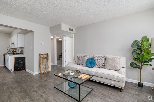 2BR, 1BA - 860SF - Living Room - Stanton Yards