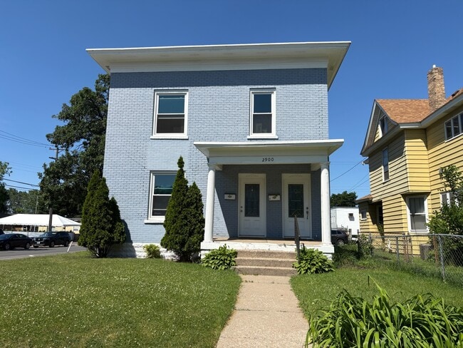 Photo - 2900 NE Tyler St Unit 2