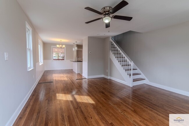 Photo - 1924 Penhall Rd