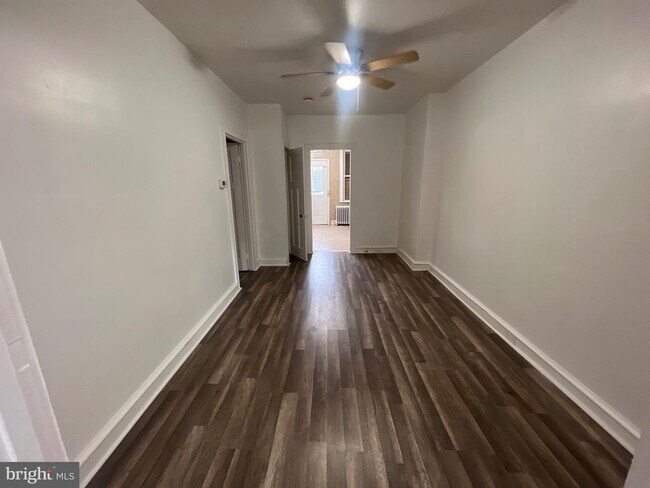 Photo - 1041 N Kenwood Ave