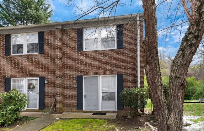 Building Photo - 108 Friar Ln Rental