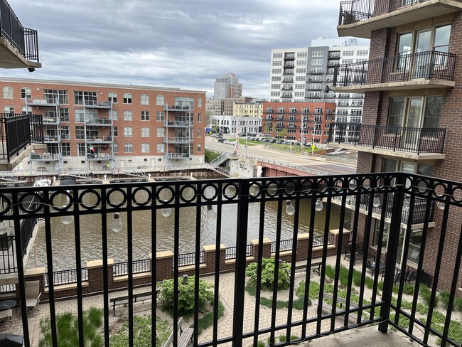 Photo - 102 N Water St Apartment
