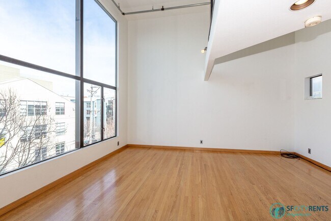 Photo - Mission District: Top Floor Loft w/ Roof Deck, Parking & W/D in unit Unit 301