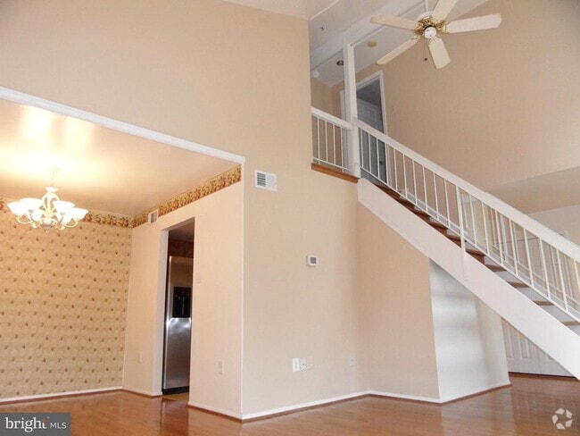 Building Photo - 21 Monarch Dr Rental