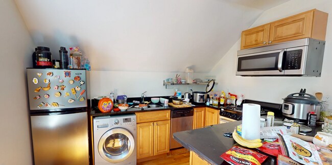 Photo - 172 Fuller St Unidad 3 Rental