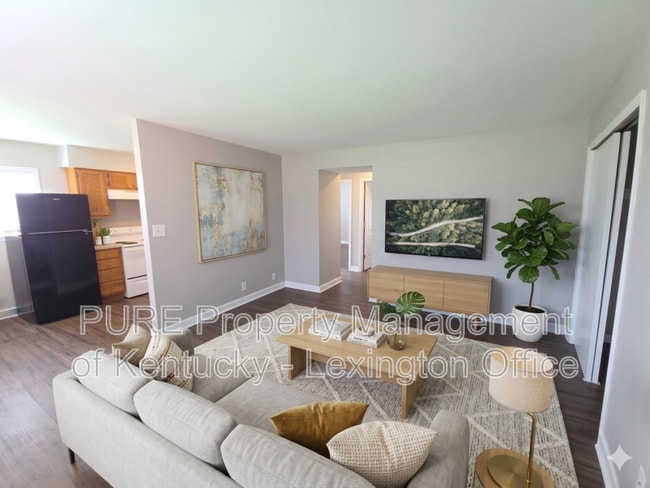 Photo - 444 Schenkel Ln Unit 1