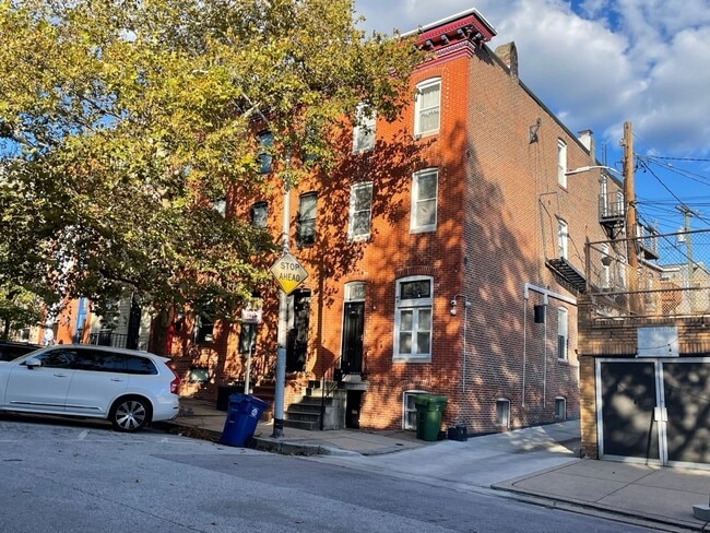 Building Photo - 239 S Collington Ave Unit 1