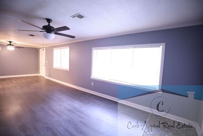Photo - Recently renovated 3 bed, 1 bath house - includes workshop (electricity & bath), storage shed & f...