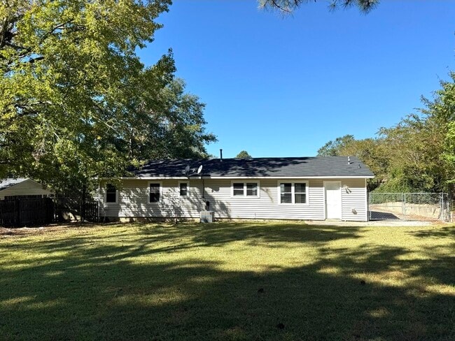 Photo - 223 Westmont Dr